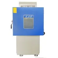 ¿Cuál es el volumen interno de una cámara de temperatura?